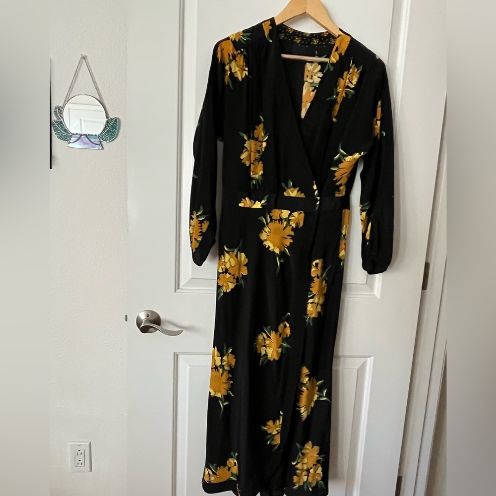NWOT No 6 Store Floral Silk Dress